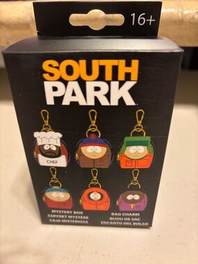 South Park Mystery Bag Charm   Loungfly - Black